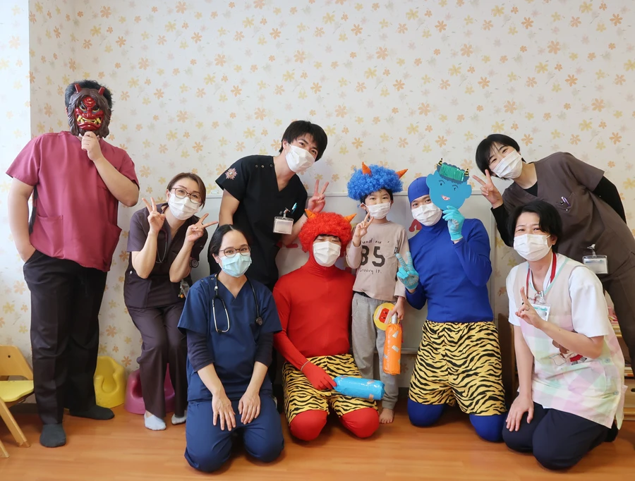 プレイルームで記念写真