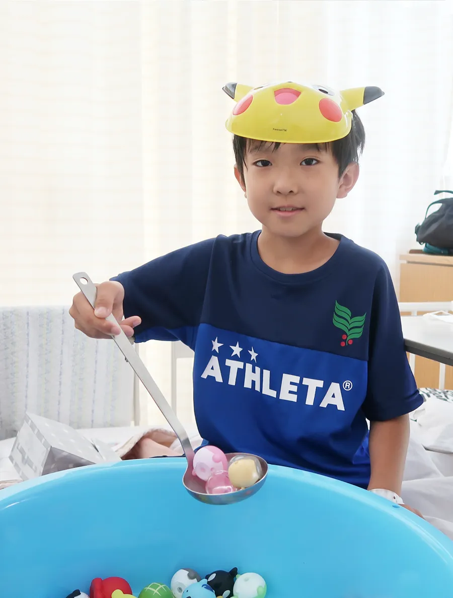お玉にどれだけ乗るか挑戦